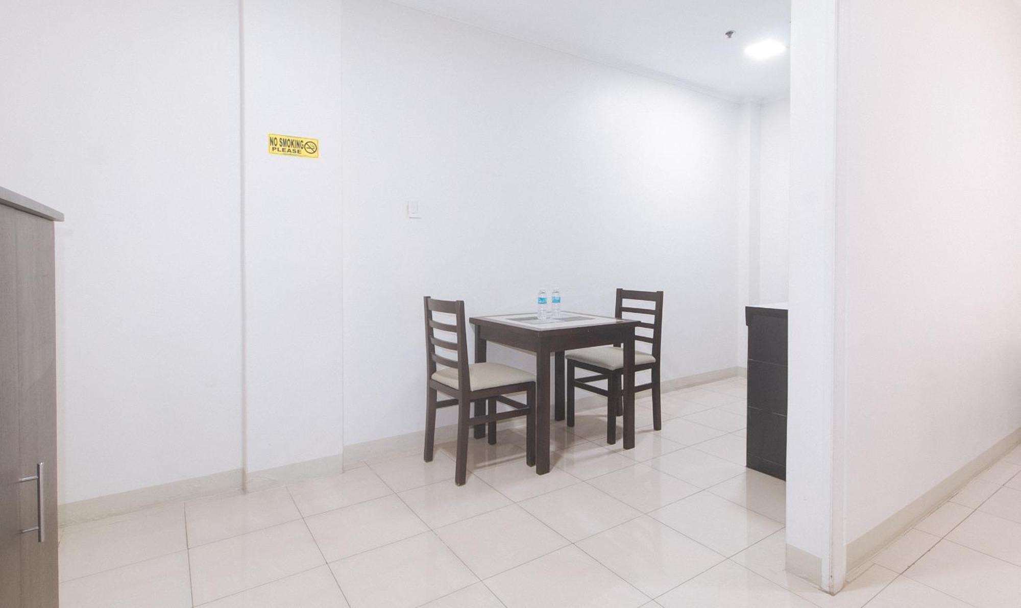 Urbanview At Evangelista Street Makati Makati City Exterior foto